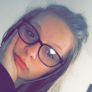 Meet your Posher, Kara